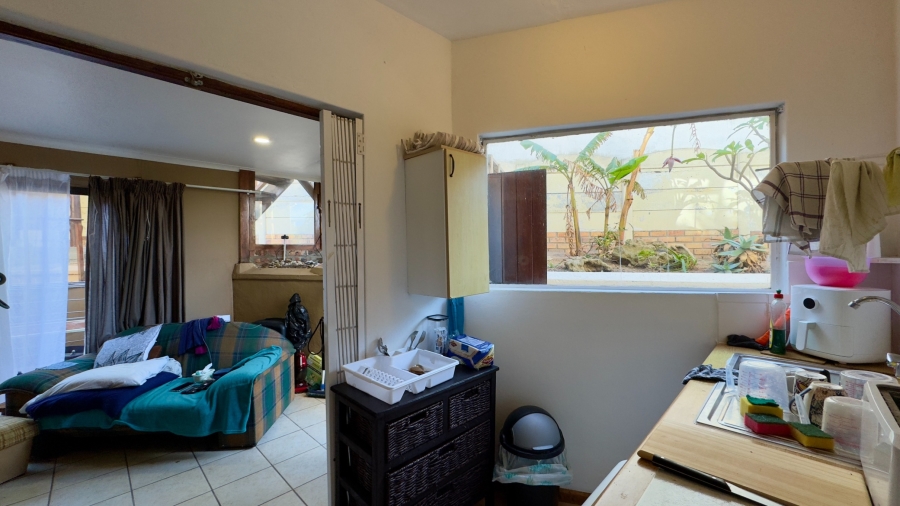 5 Bedroom Property for Sale in Strand North Western Cape
